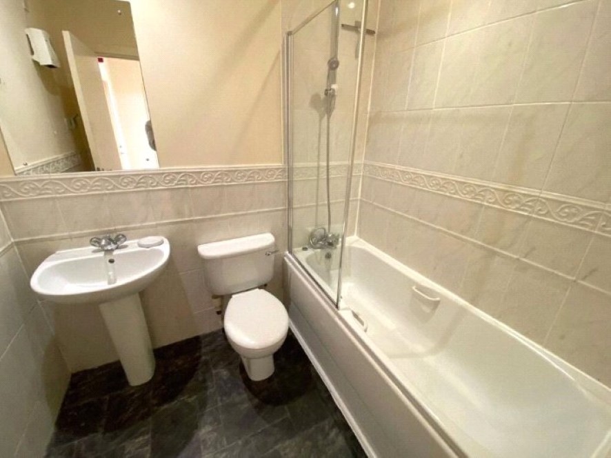 Flat 2104, City Heights, Victoria Bridge Street, Salford, M3 5AS