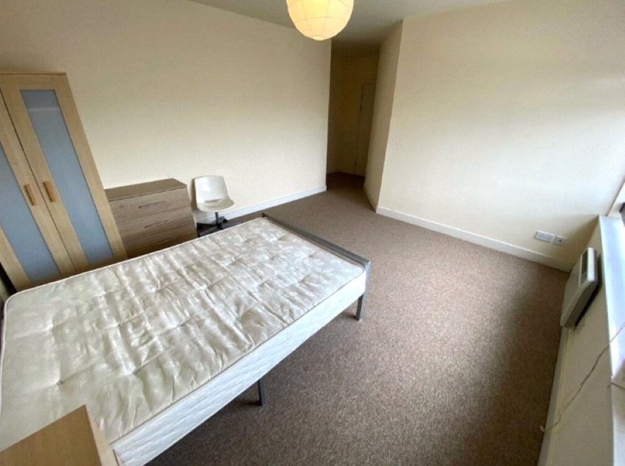 Flat 2104, City Heights, Victoria Bridge Street, Salford, M3 5AS