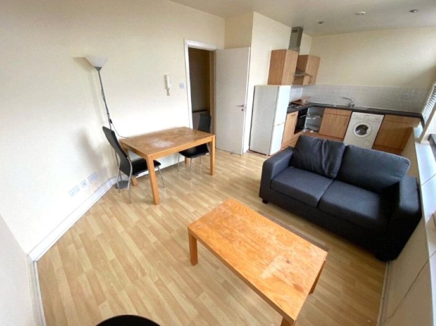Flat 2104, City Heights, Victoria Bridge Street, Salford, M3 5AS
