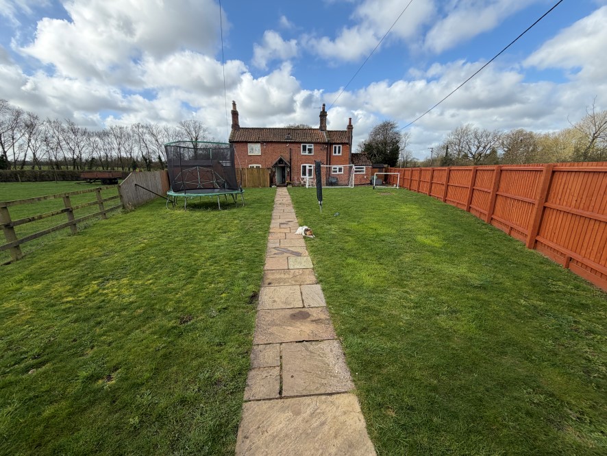 Well House Cottage, Hoe Road South, Swanton Morley, Dereham, Norfolk NR20 4PU