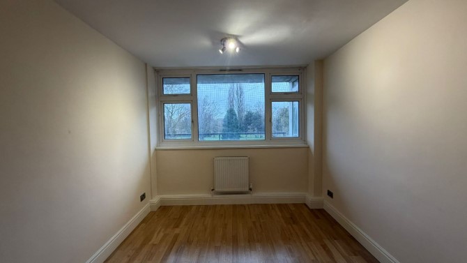 Flat 7 Hayesend House, Blackshaw Road, Tooting, London, SW17 0DH