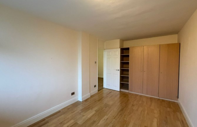 Flat 7 Hayesend House, Blackshaw Road, Tooting, London, SW17 0DH