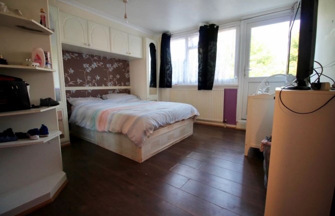 Flat 39 Gladstone House, Sadler Close, Mitcham, Surrey, CR4 3EJ