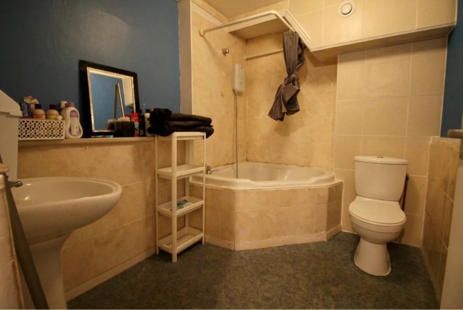 Flat 39 Gladstone House, Sadler Close, Mitcham, Surrey, CR4 3EJ