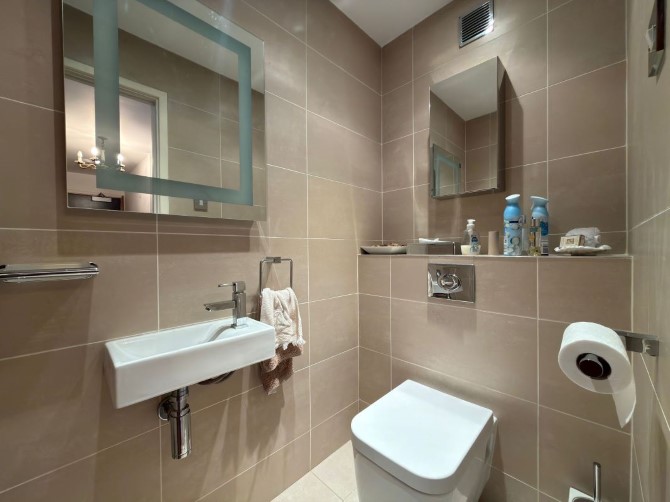 7 Marlborough, 38-40 Maida Vale, London, W9 1RW