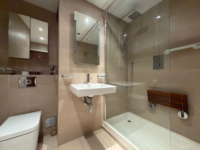 7 Marlborough, 38-40 Maida Vale, London, W9 1RW