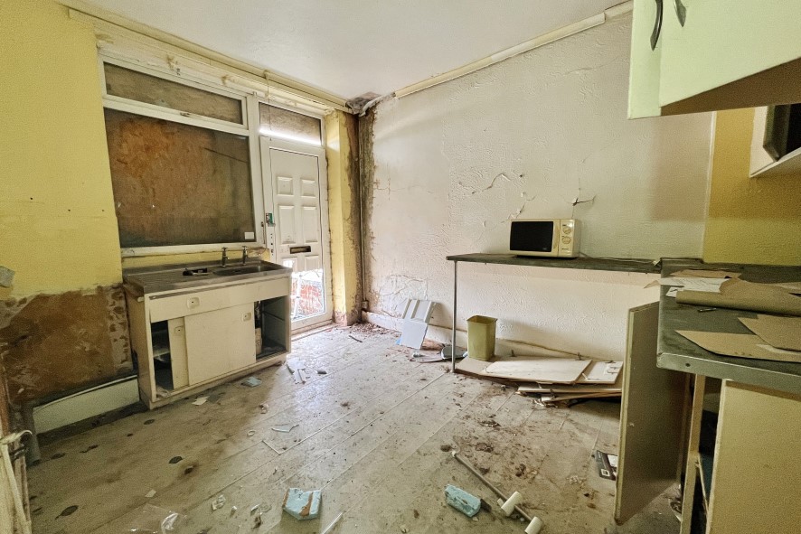 222 Great North Road, Woodlands, Doncaster, South Yorkshire DN6 7HR