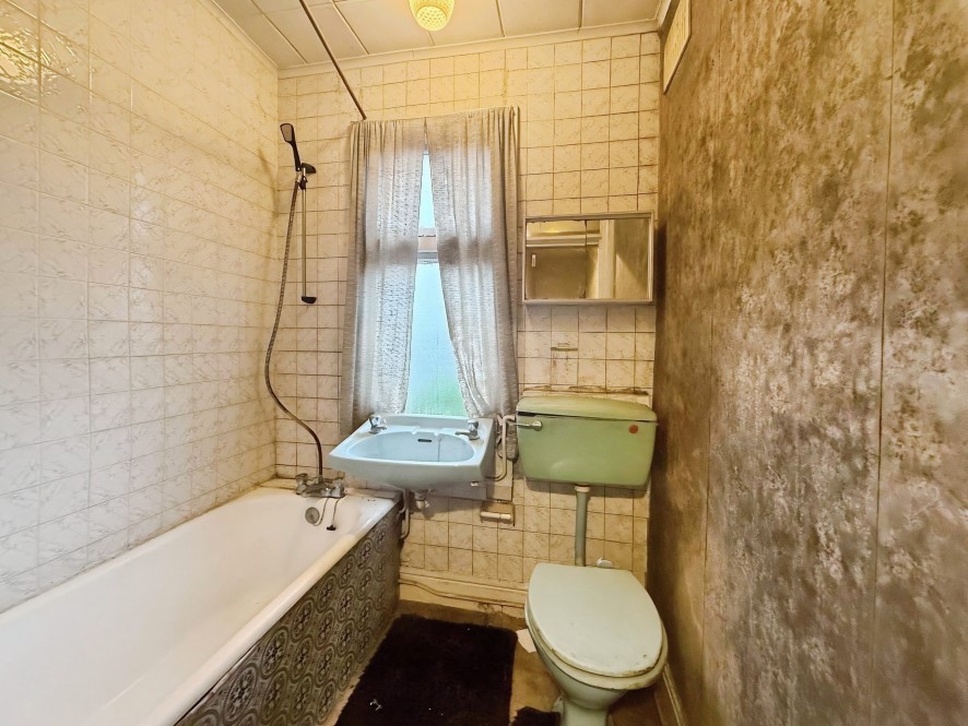 68 Lawrence Saunders Road, Radford, Coventry, West Midlands CV6 1HD