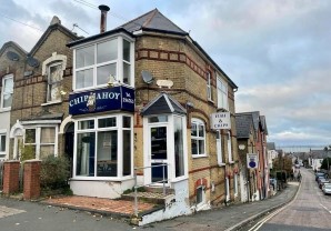Property for Auction in London - 36 Victoria Road, Cowes, Isle Of Wight, PO31 7JH