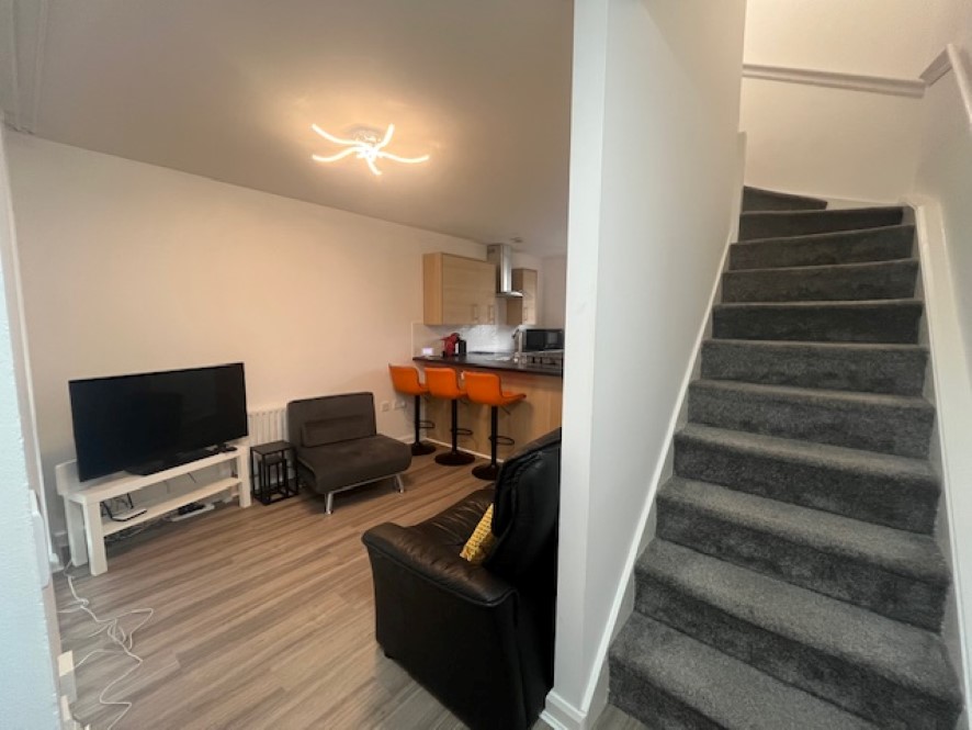 22 Bell Crescent, Manchester, Greater Manchester M11 3UA