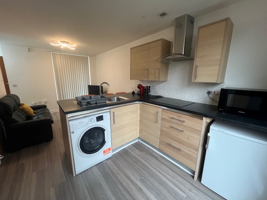 22 Bell Crescent, Manchester, Greater Manchester M11 3UA