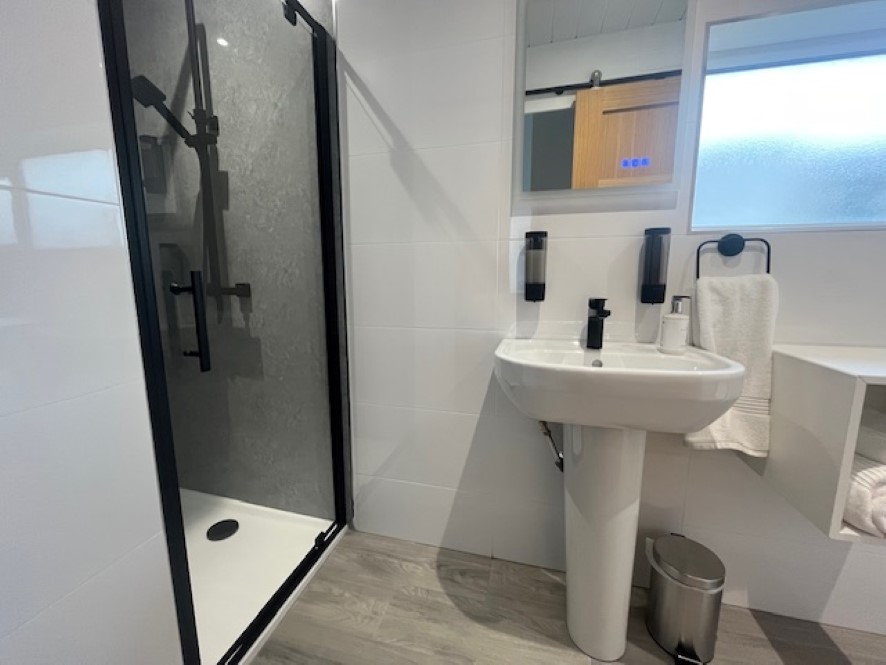 22 Bell Crescent, Manchester, Greater Manchester M11 3UA