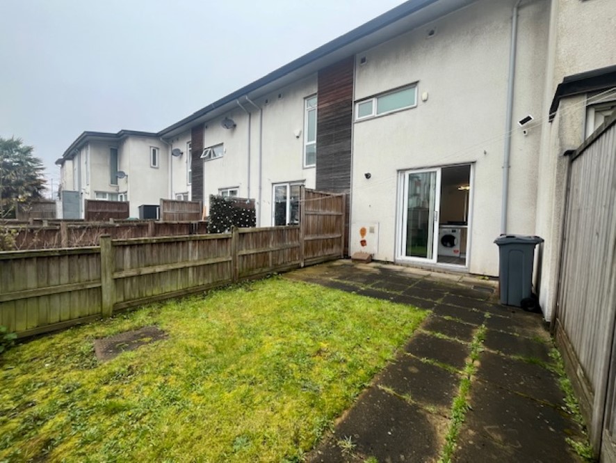 22 Bell Crescent, Manchester, Greater Manchester M11 3UA