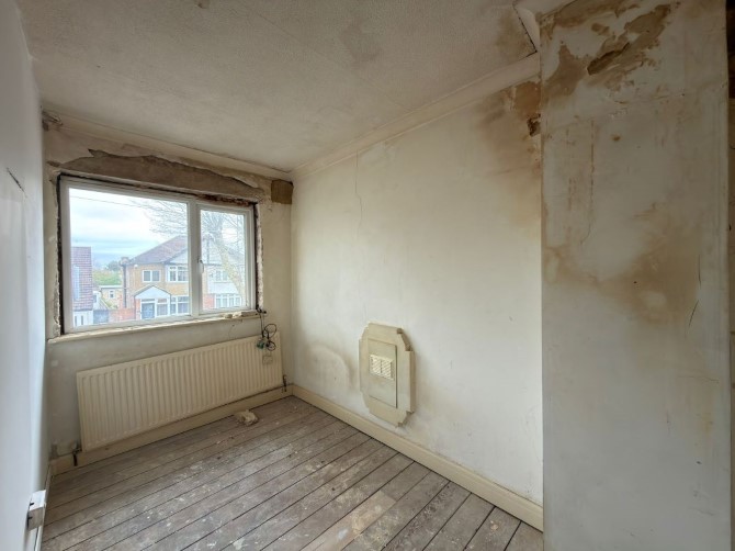 86 The Drive, Feltham, Middlesex, TW14 0AL