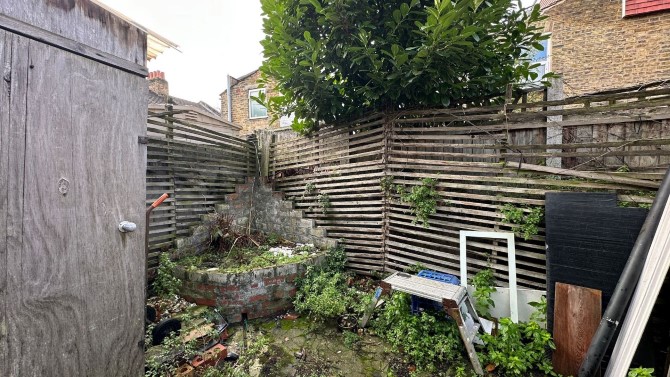 24 Maiden Road, Stratford, London, E15 4EZ