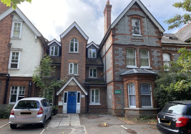 Flat 10 Foley Hall, 58-60 London Road, Reading, Berkshire, RG1 5AS