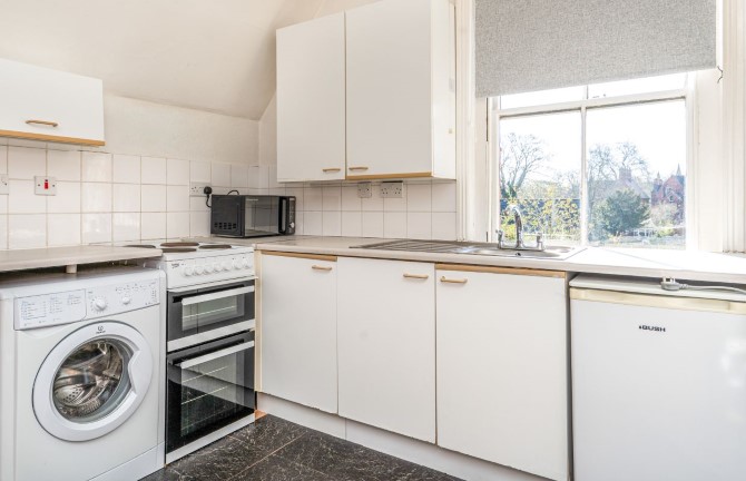 Flat 10 Foley Hall, 58-60 London Road, Reading, Berkshire, RG1 5AS