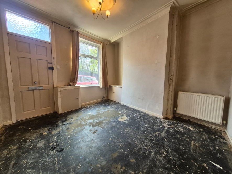 3 Raynham Street, Ashton-under-Lyne, OL6 9NU