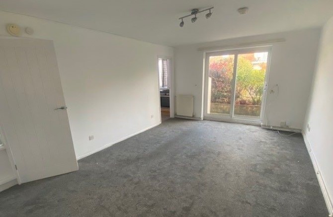 21 Fairlawn Drive, Worthing, BN14 8AX