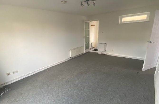 21 Fairlawn Drive, Worthing, BN14 8AX