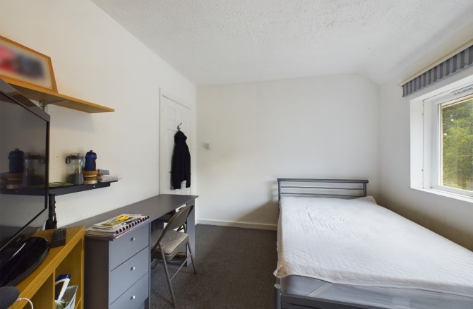 16 Halland Road, Brighton, BN2 4PF