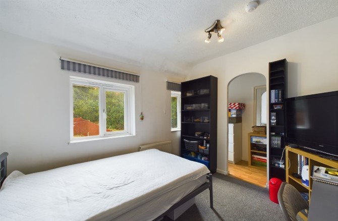 16 Halland Road, Brighton, BN2 4PF