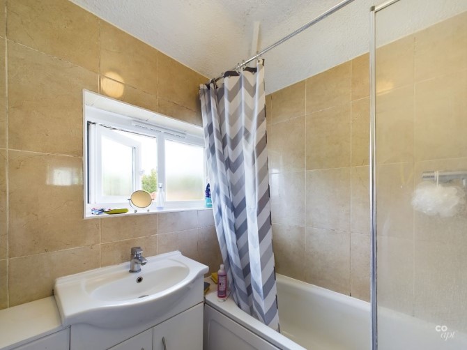 16 Halland Road, Brighton, BN2 4PF