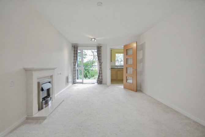 23 Cherrett Court, 557 Ringwood Road, Ferndown, Dorset, BH22 9FE