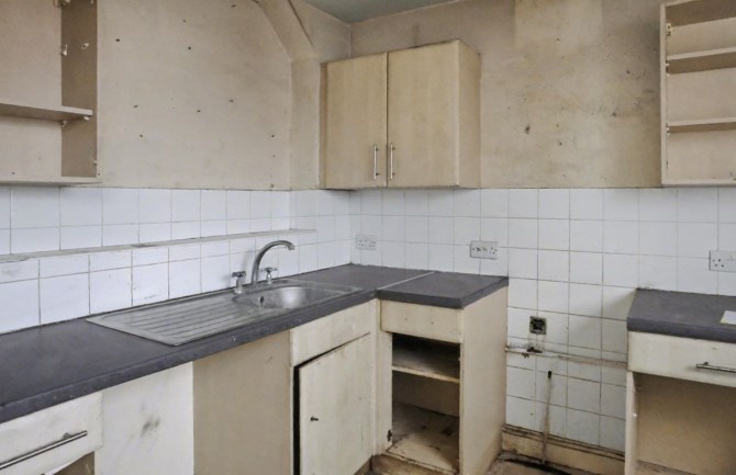 Flat F, 40 Powis Square, Kensington and Chelsea, London, W11 2AY