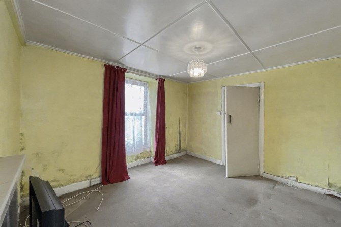 5 Fore Street, St. Dennis, St. Austell, Cornwall, PL26 8AF