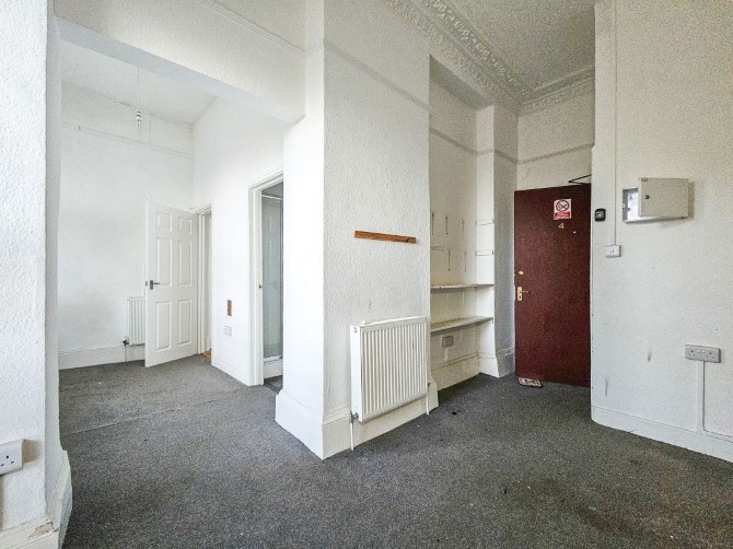 16-17 Larkstone Terrace, Hillsborough Road, Ilfracombe, Devon, EX34 9NU