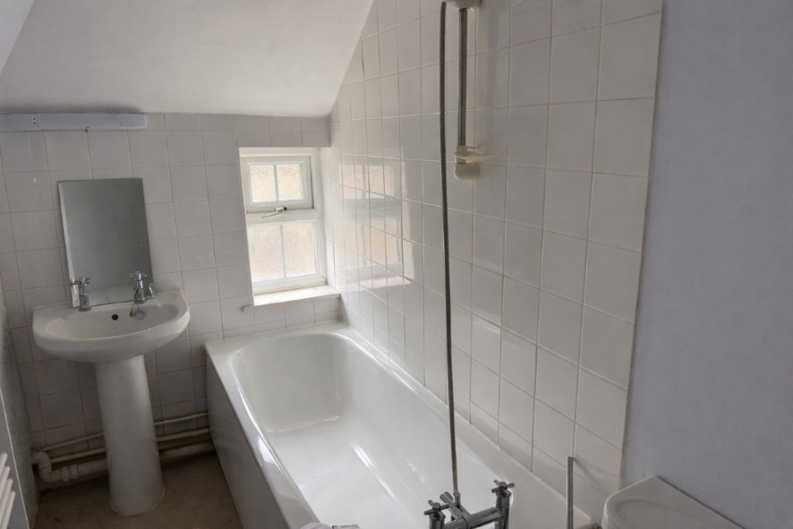 Flat 2, 2 Cromwell Walk, Huntingdon, Cambridgeshire PE29 3HN