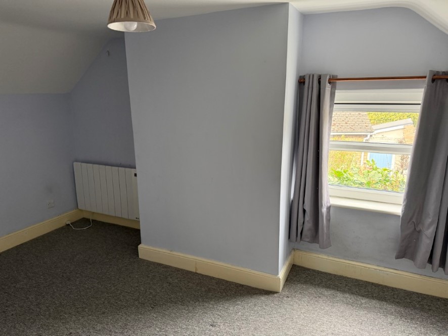 Flat 2, 2 Cromwell Walk, Huntingdon, Cambridgeshire PE29 3HN
