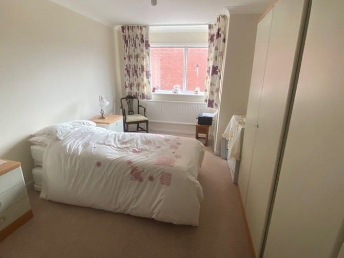 Flat 4 Caversham Court, West Parade, Worthing, BN11 3RA