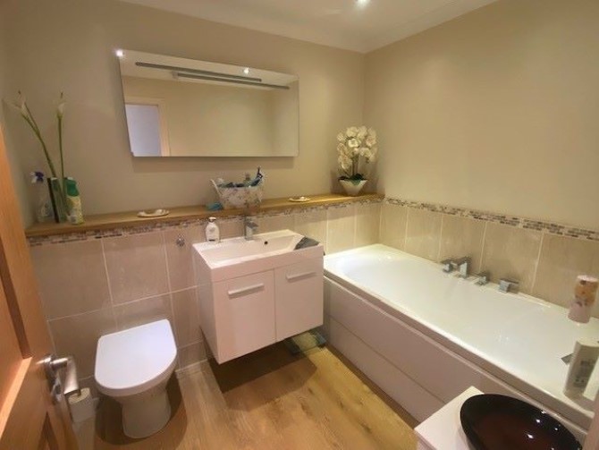 Flat 4 Caversham Court, West Parade, Worthing, BN11 3RA