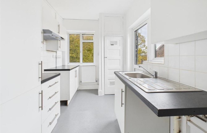 39 Gloucester Close, Willesden, London, NW10 8EG