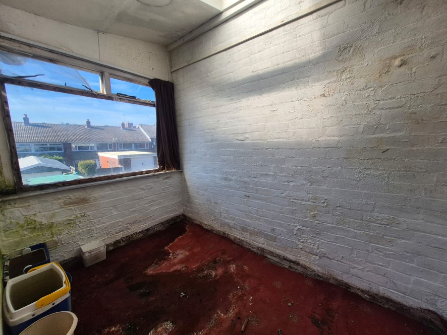 155 Stamford Road, Lees, Oldham, OL4 3NB