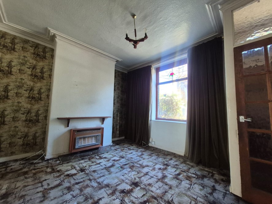 155 Stamford Road, Lees, Oldham, OL4 3NB