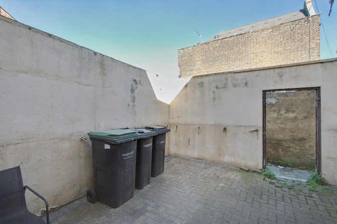 Lot Image