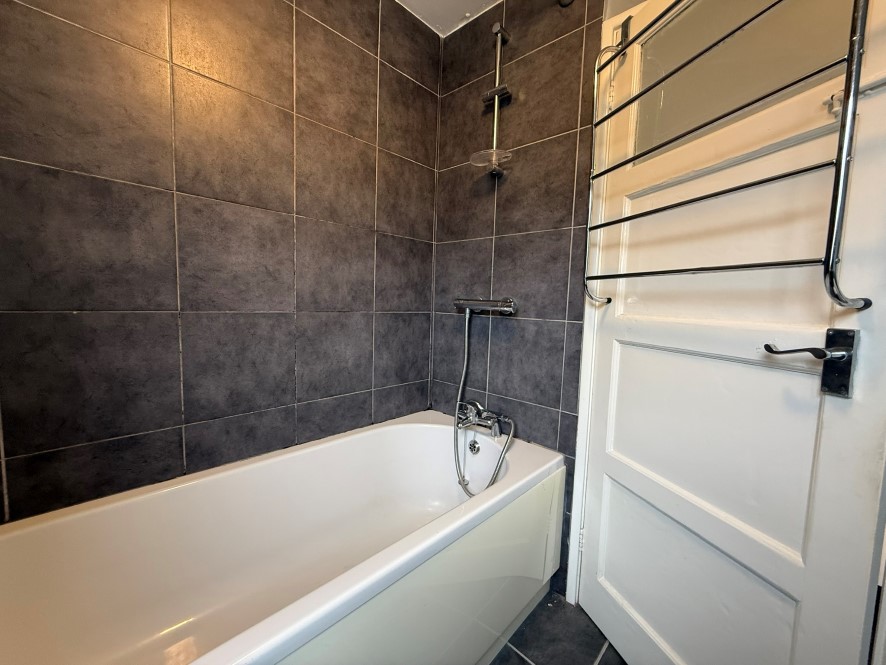 57 Houldsworth Drive, Chesterfield, Derbyshire, S41 0BP