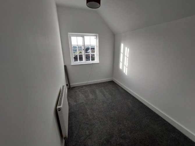 Chantlers, Village Street, Ewhurst Green, Robertsbridge, TN32 5TD