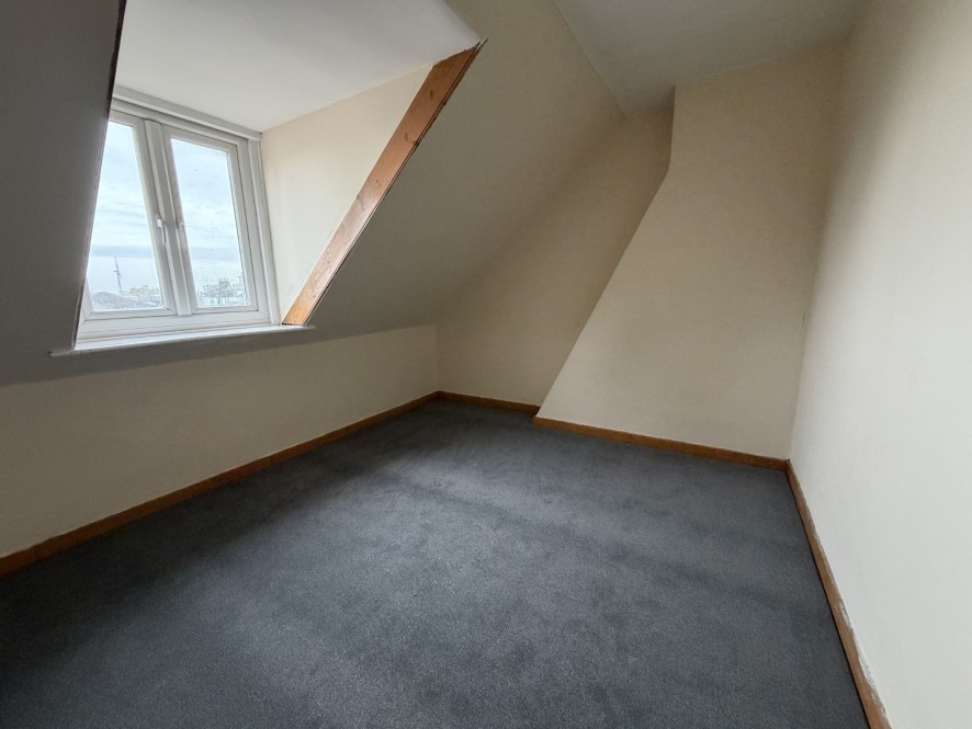 8 Cleveland Road, Lowestoft, Suffolk NR33 0BN