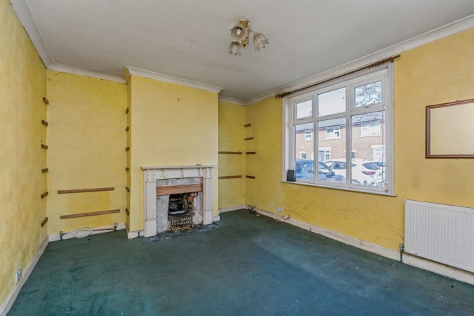 10 Dudley Avenue, Whitefield, Manchester, Lancashire, M45 6BS