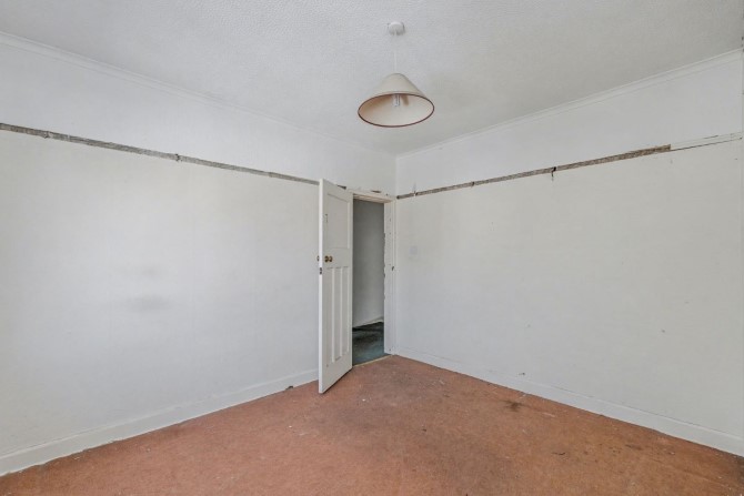 10 Dudley Avenue, Whitefield, Manchester, Lancashire, M45 6BS