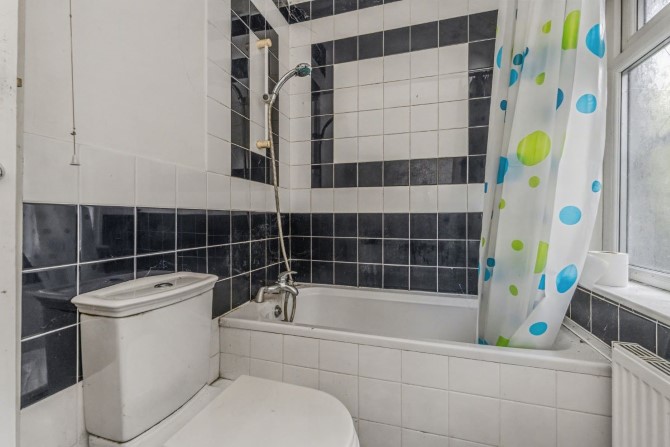 10 Dudley Avenue, Whitefield, Manchester, Lancashire, M45 6BS