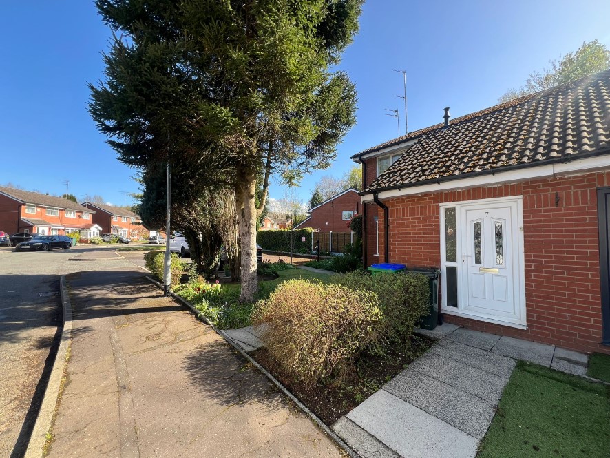 7 Armitage Close, Middleton, M24 4PA