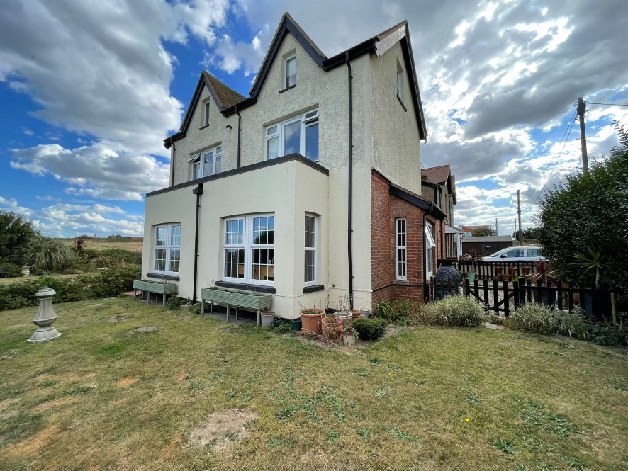 14 Sea View Road, Mundesley, Norwich, Norfolk NR11 8DH