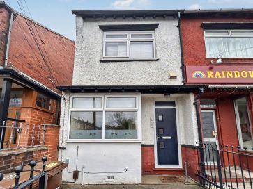 Property for Auction in West Yorkshire - 4 & 4a First Avenue, Wakefield, West Yorkshire WF1 2HS