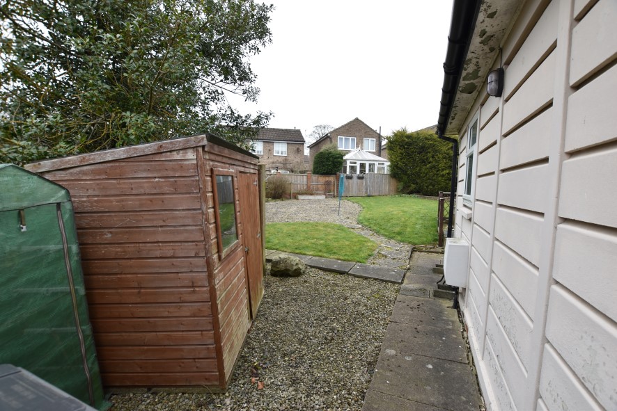 65 Eliot Grove, Guiseley, Leeds, West Yorkshire LS20 9BQ