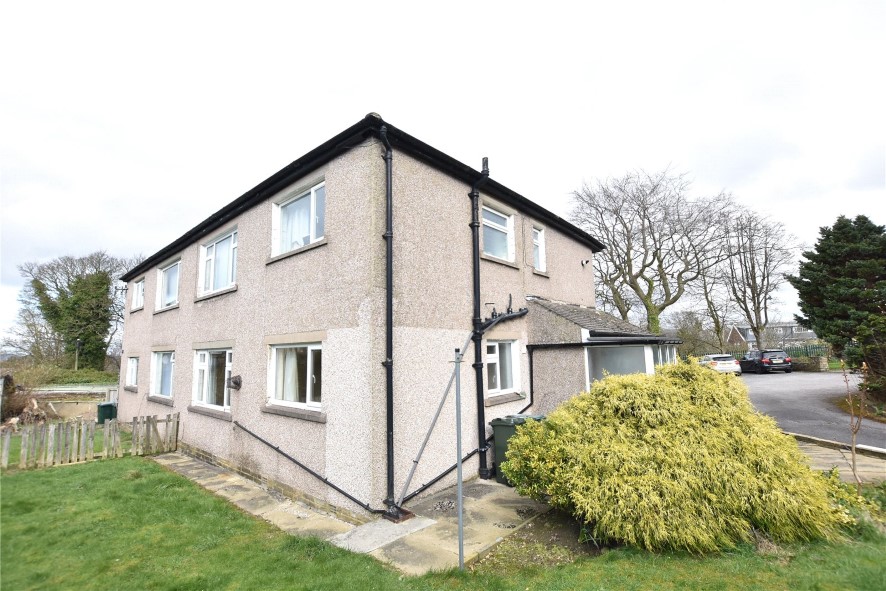 4 Fieldhouse Court, Lane End, Clayton, Bradford, West Yorkshire BD14 6JN